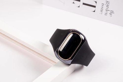 Wearbuds 一步到位的智能穿戴革命，手环与耳机的完美融合